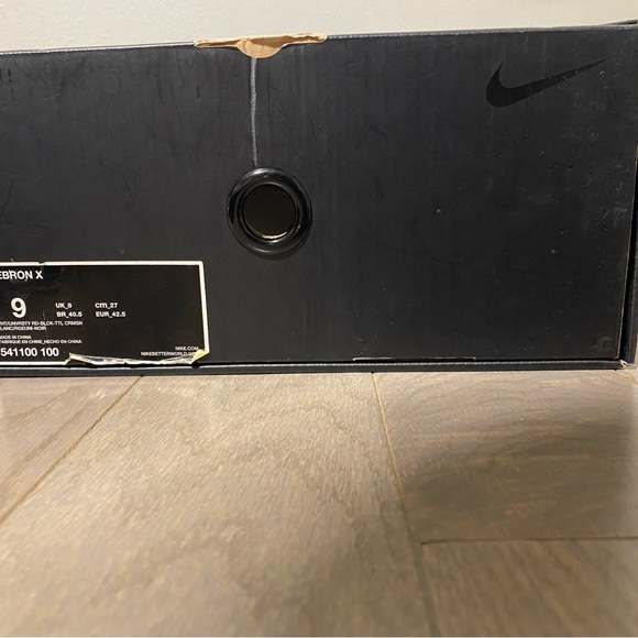 Nike Lebron X main image 3